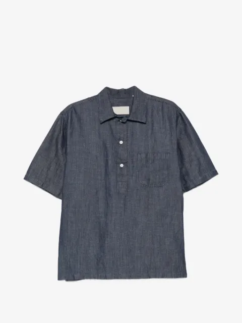 Costumein camisa con bolsillo de parche