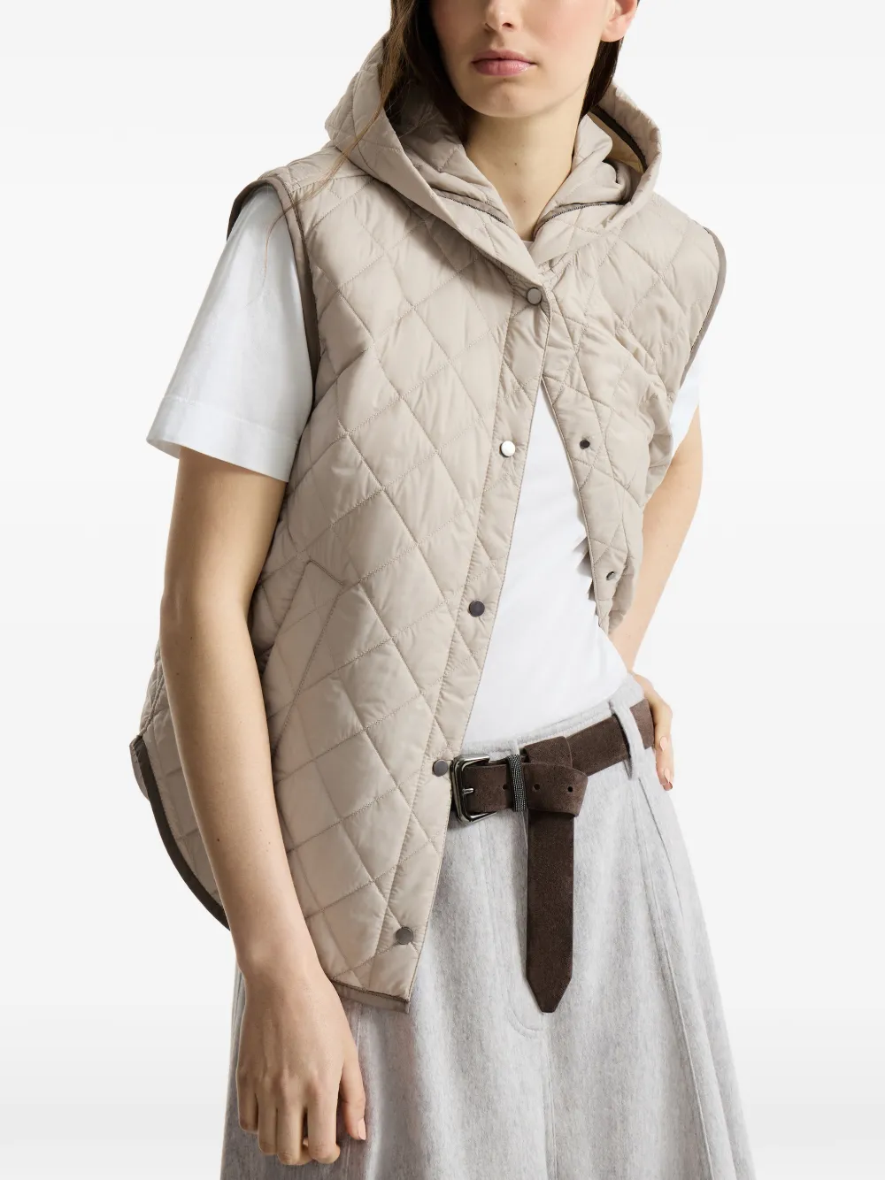 Brunello Cucinelli Lichtgewicht matte nylon gewatteerde top met Thermore vulling en capuchon Beige