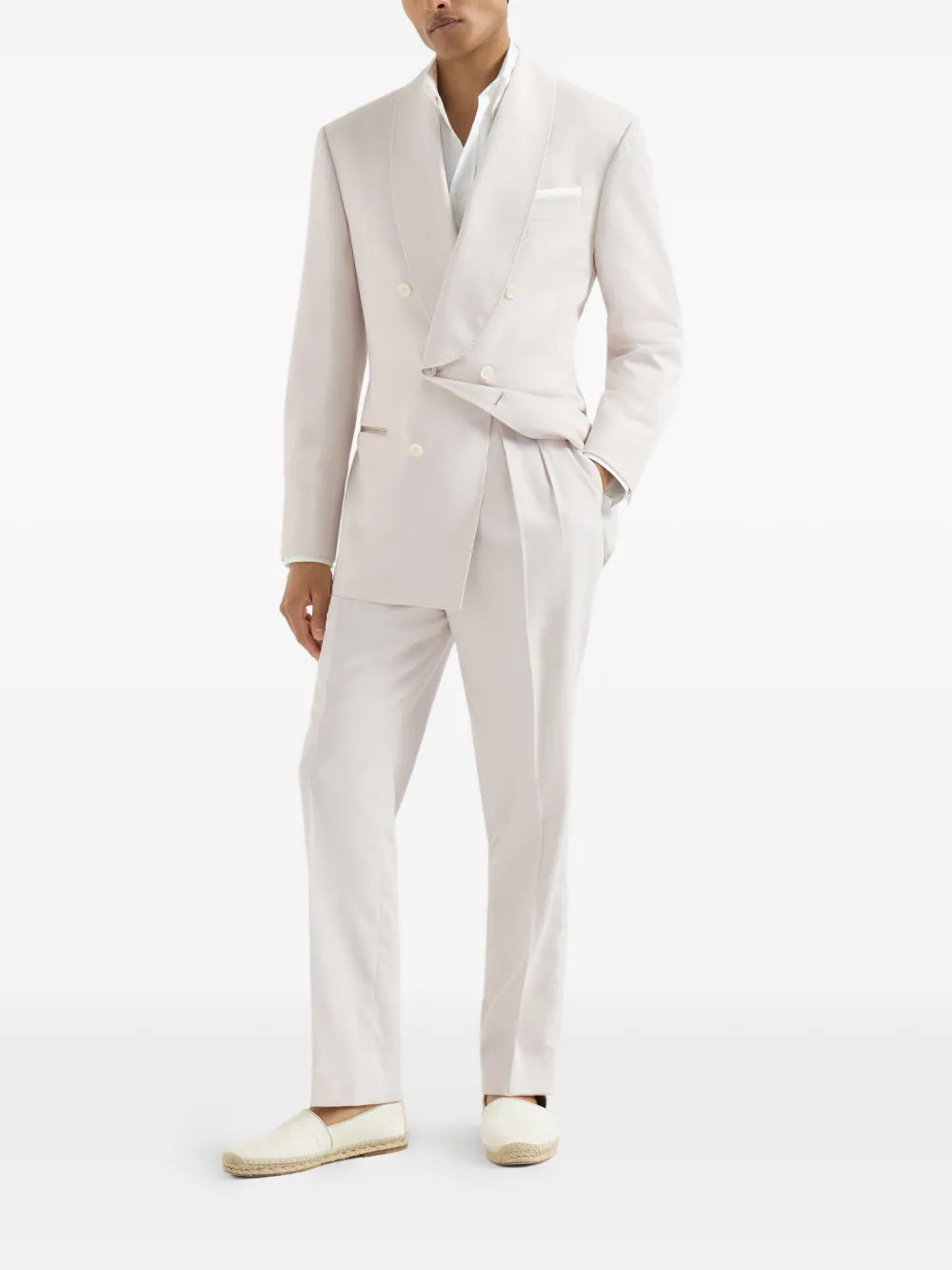  Brunello Cucinelli Tuxedo En Twill De Soie Délavé Avec Blazer à Un Bouton Et Demi Avec Revers Châle Et Pantalon à Double Plis - Tons Neutres 