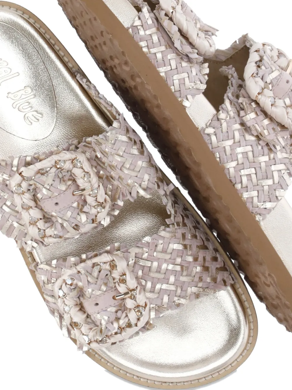 CORAL BLUE Geweven sandalen Goud