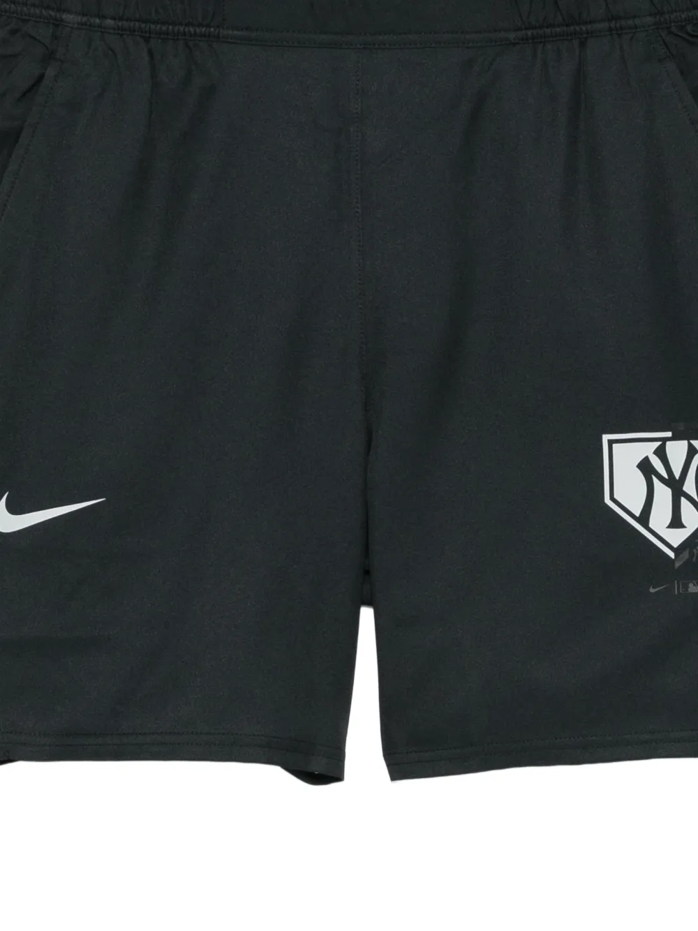 Nike x MLB New York Yankees shorts met logodetail Zwart