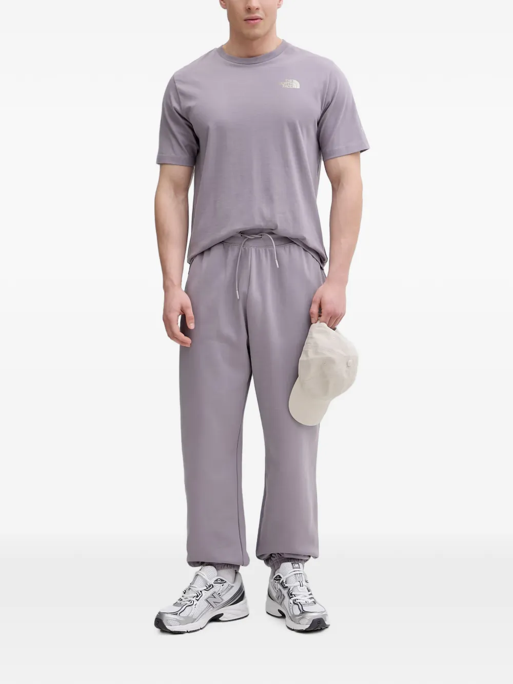 The North Face Essential ruimvallende straight joggingbroek Grijs