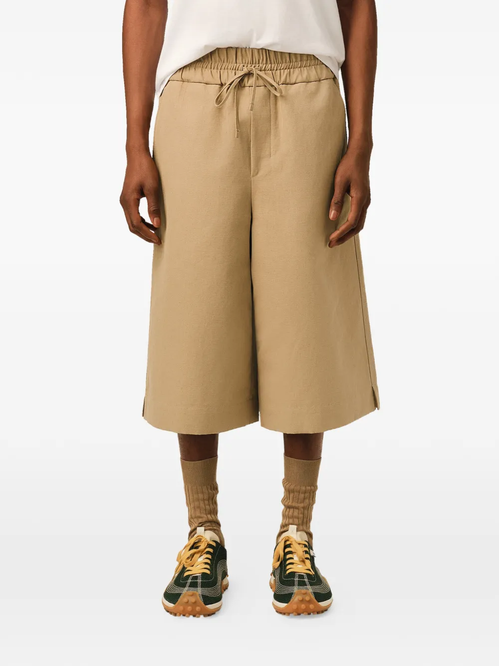 AMI Paris Katoenen en linnen elastische grote bermuda shorts Beige