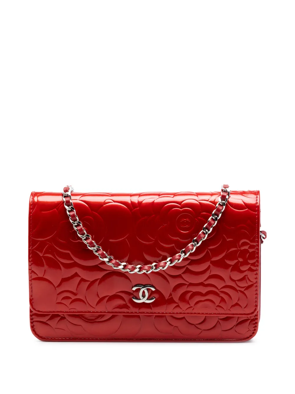 CHANEL Pre-Owned 2010-2011 CC Embossed Patent Camellia Wallet On Chain crossbody bag - Rosso