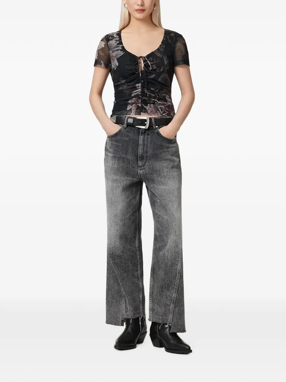 AllSaints Slim-fit T-shirt met ruches en bloemenprint Zwart