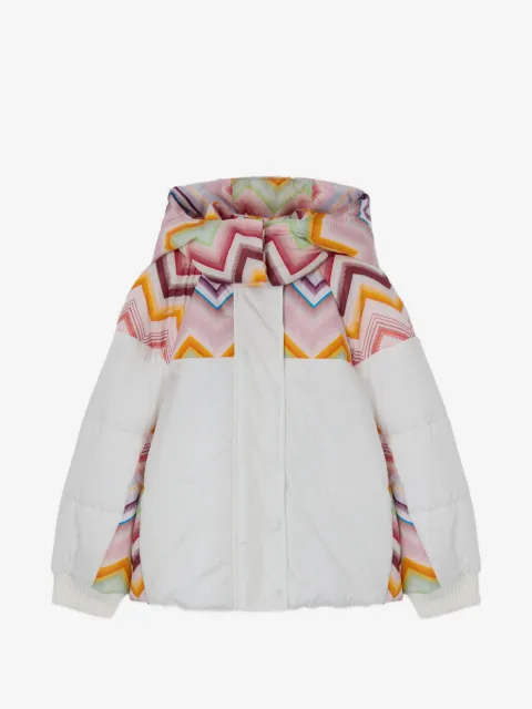 Missoni Kids plumífero con estampado en zigzag
