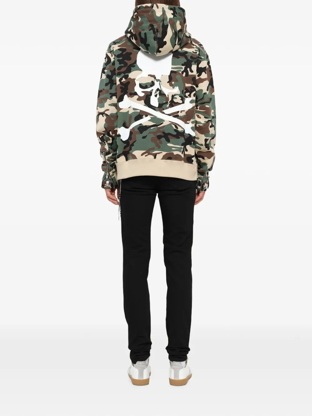 Mastermind Japan Hoodie met camouflageprint en doodskoppatroon Groen