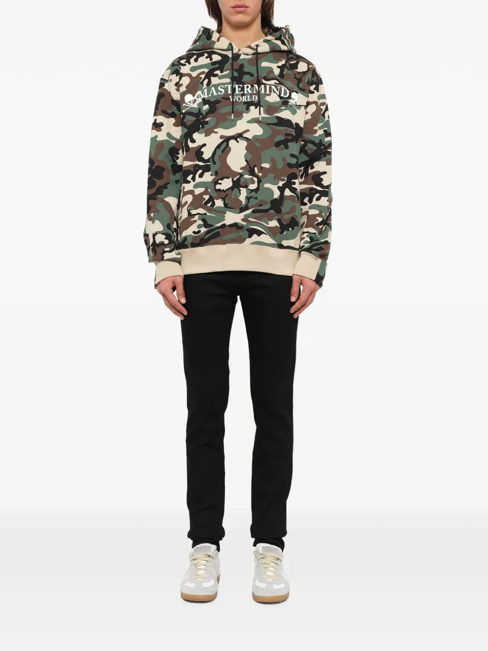 Mastermind Japan Hoodie met camouflageprint en doodskoppatroon Groen