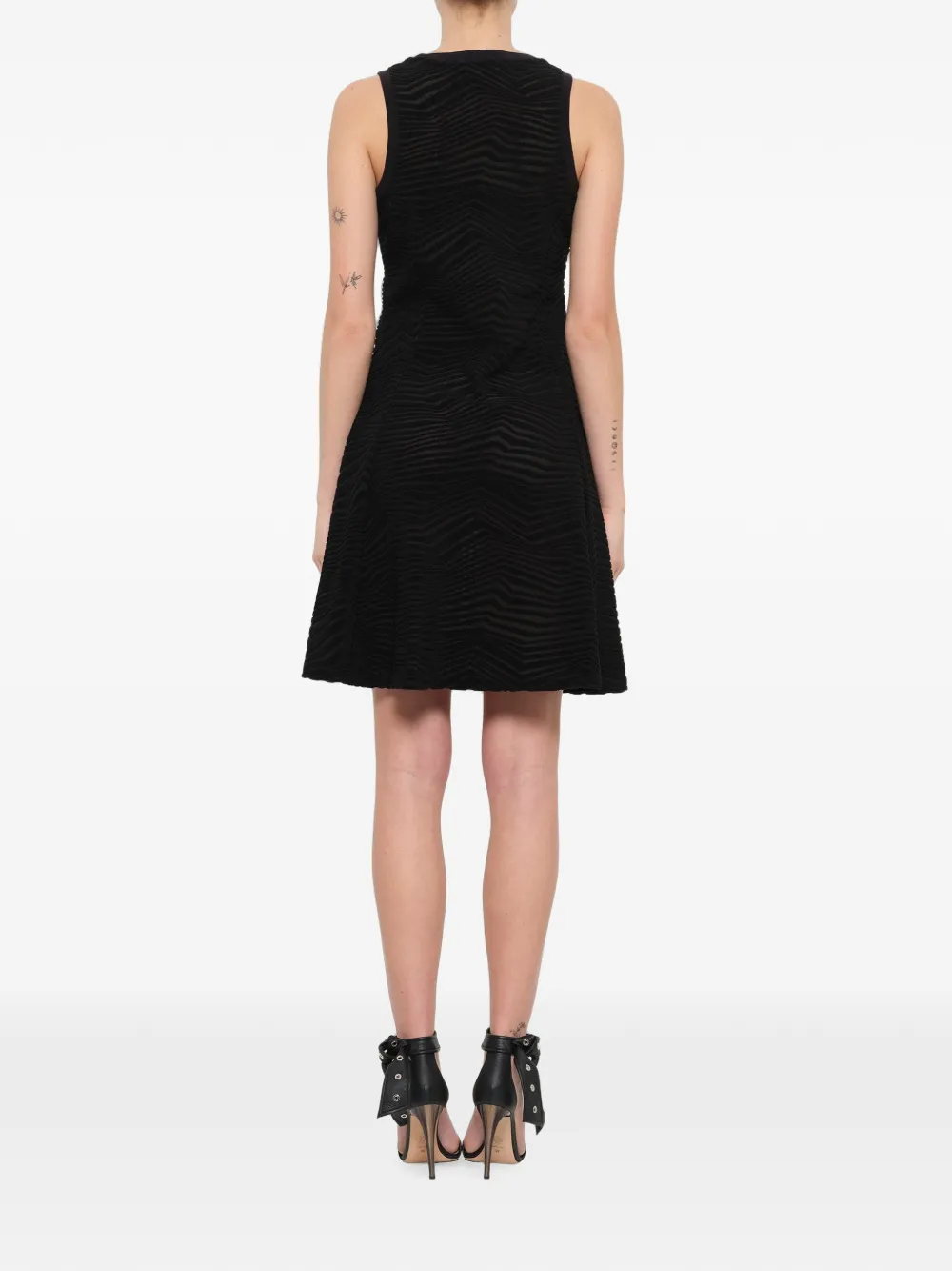Neil Barrett Mini-jurk met chevron patroon en V-hals Zwart