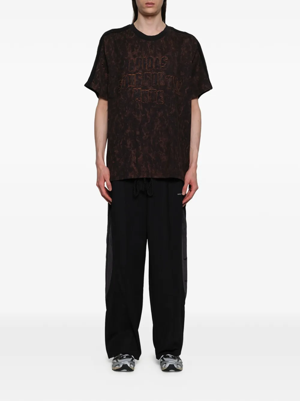 Song For The Mute x adidas 006 T-shirt met gebleekt effect Zwart