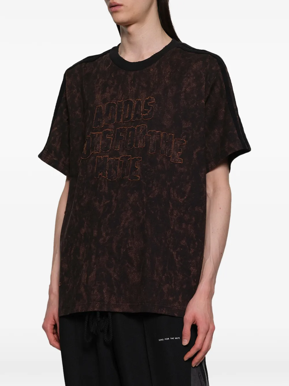 Song For The Mute x adidas 006 T-shirt met gebleekt effect Zwart