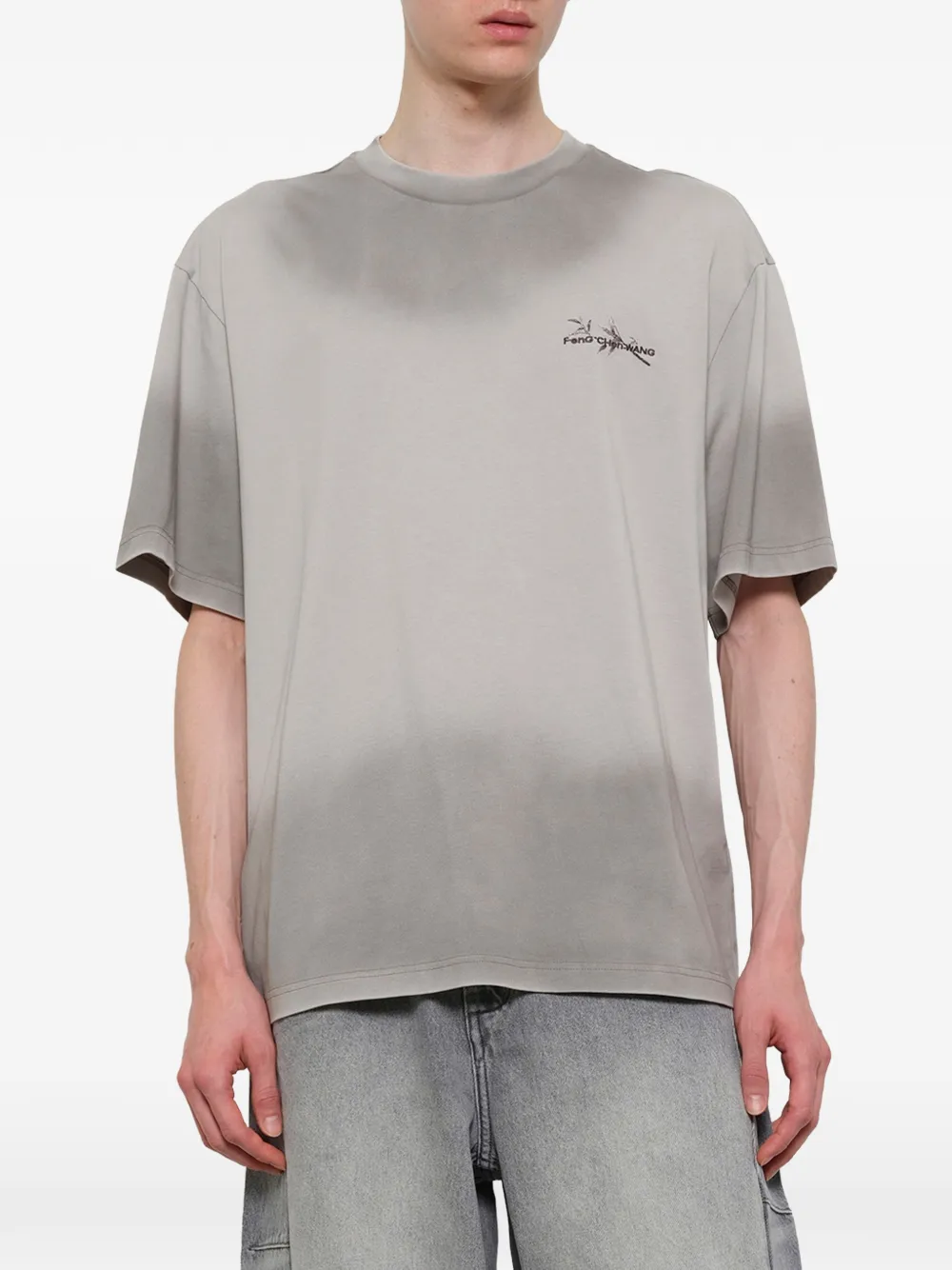 Feng Chen Wang T-shirt met logo Grijs