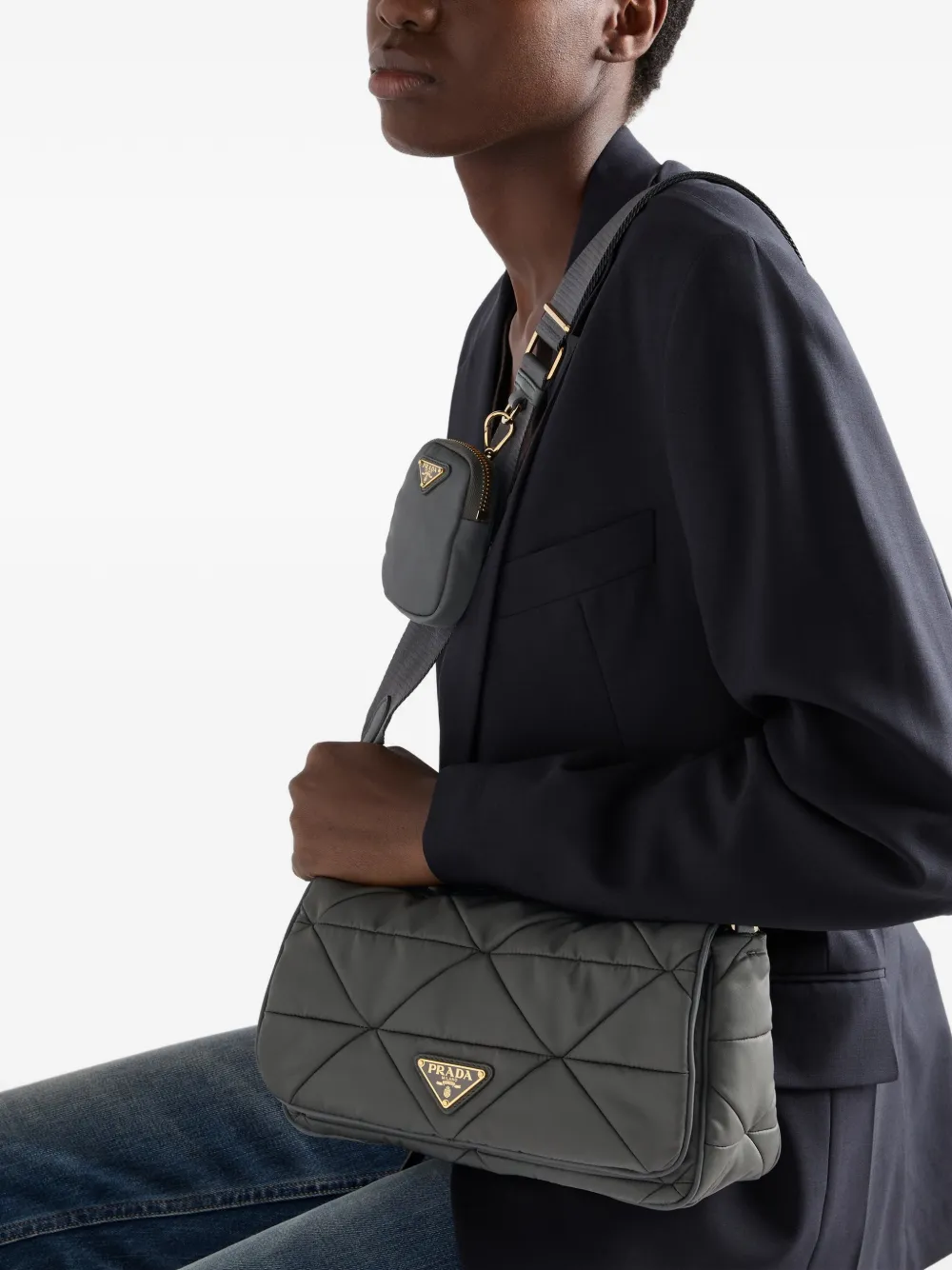 Prada Re-Nylon パデッド ショルダーバッグ | グレー | FARFETCH JP