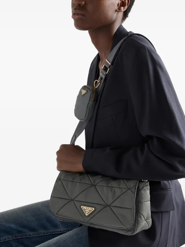 Prada Re-Nylon パデッド ショルダーバッグ | グレー | FARFETCH JP