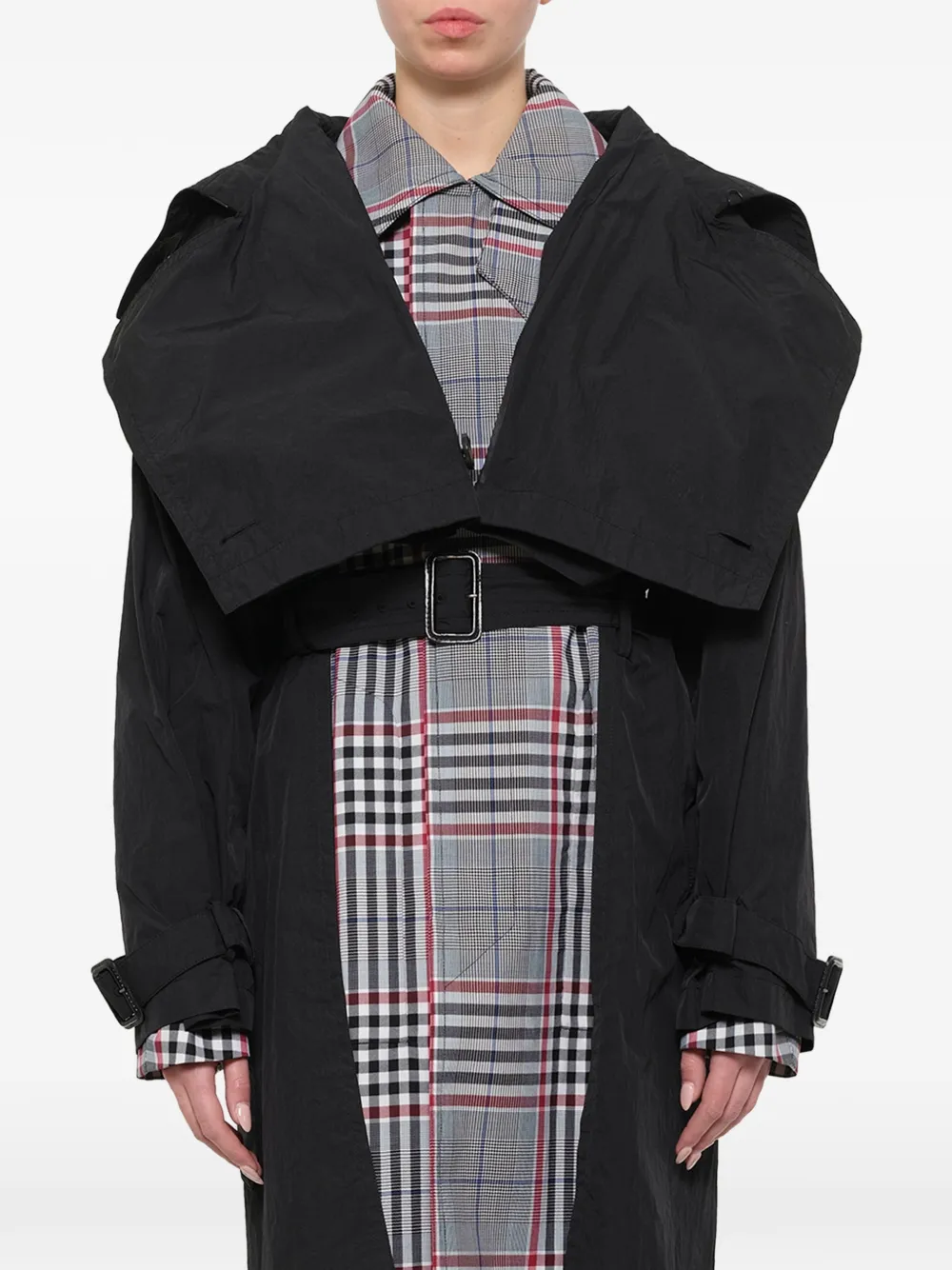 Juun.J Jas met ceintuur en oversized kraag Zwart