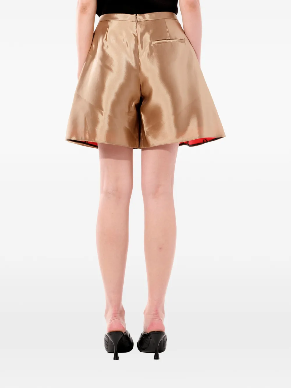Balenciaga Geplooide shorts Bruin