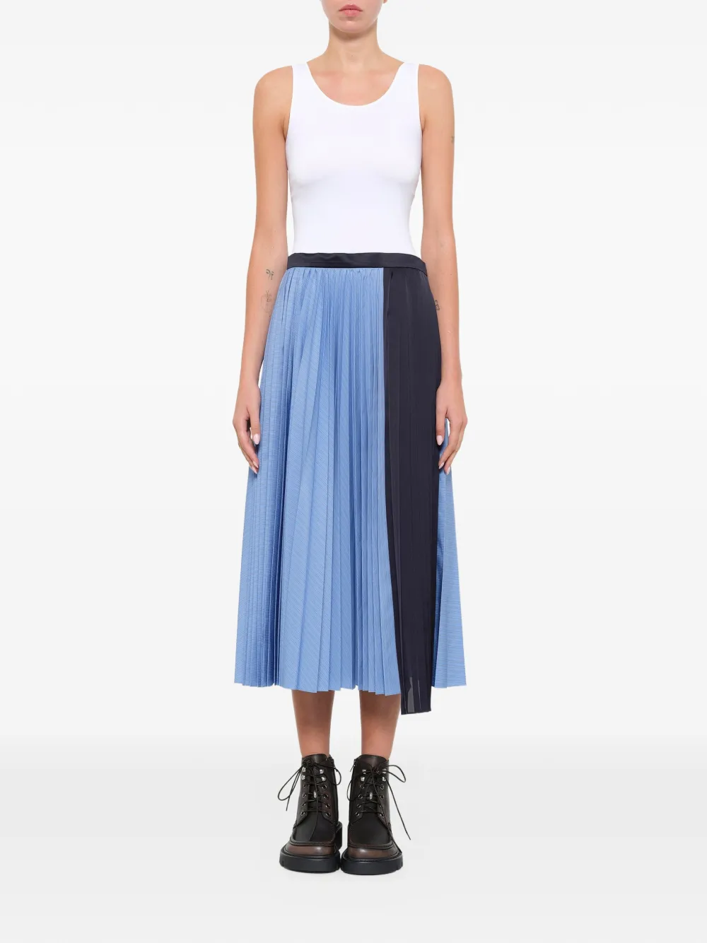 sacai Midi-plooirok met gedrapeerd detail Blauw