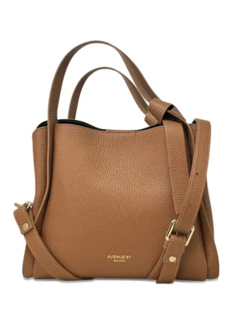 avenue 67 tote Gisela