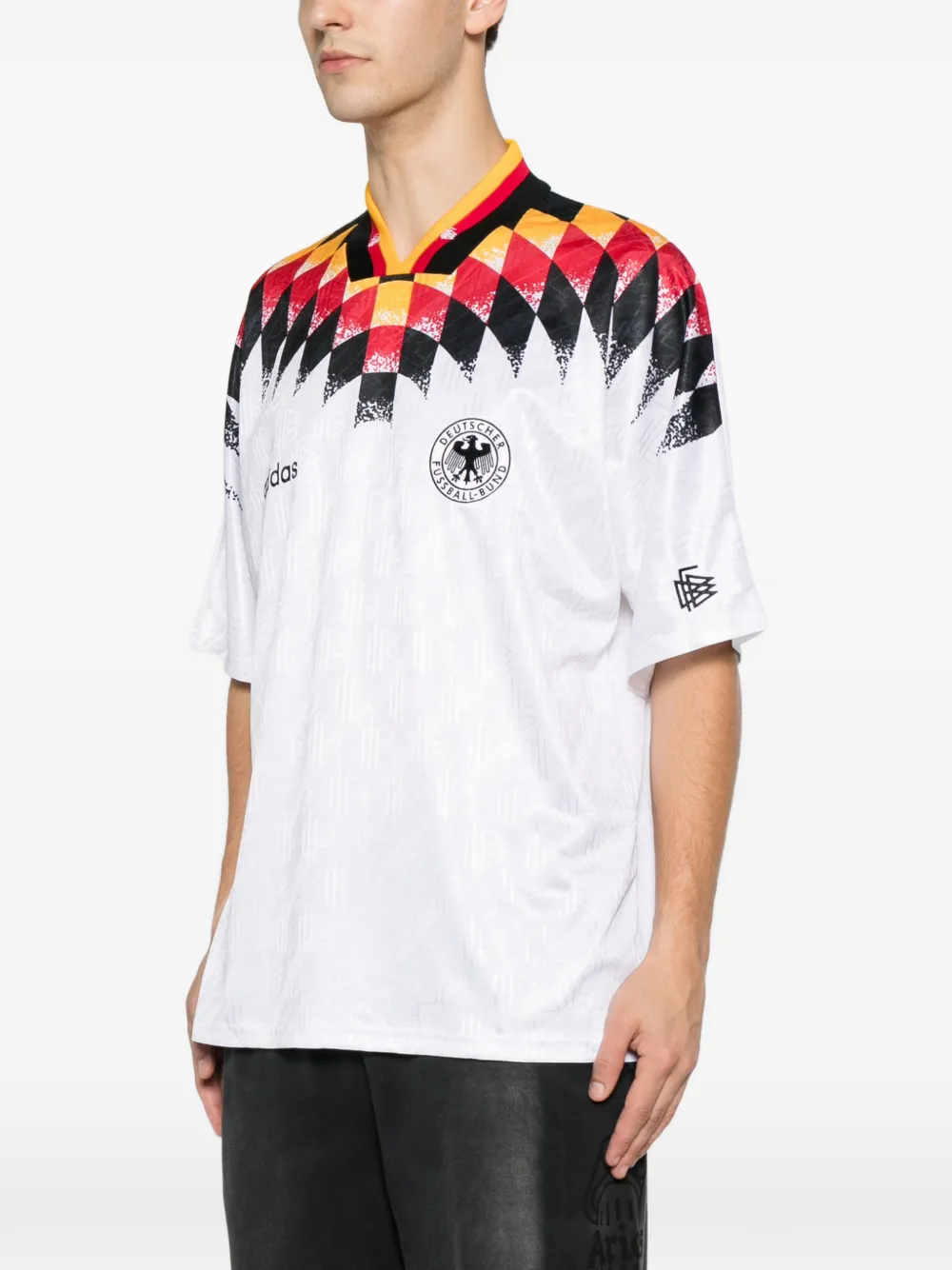 adidas T-shirt met V-hals en diamantprint Wit