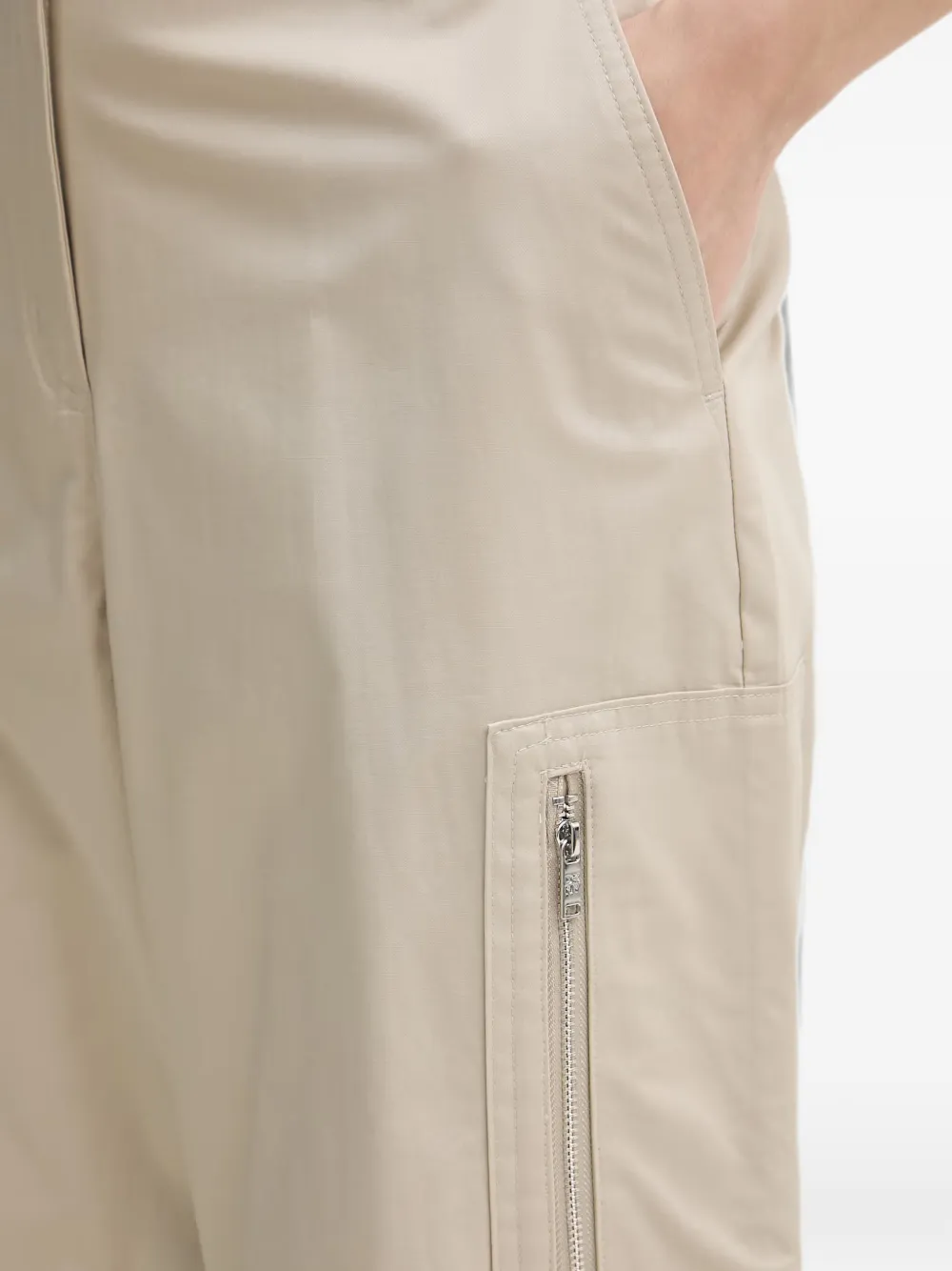 DKNY Broek met geborduurd logo Beige