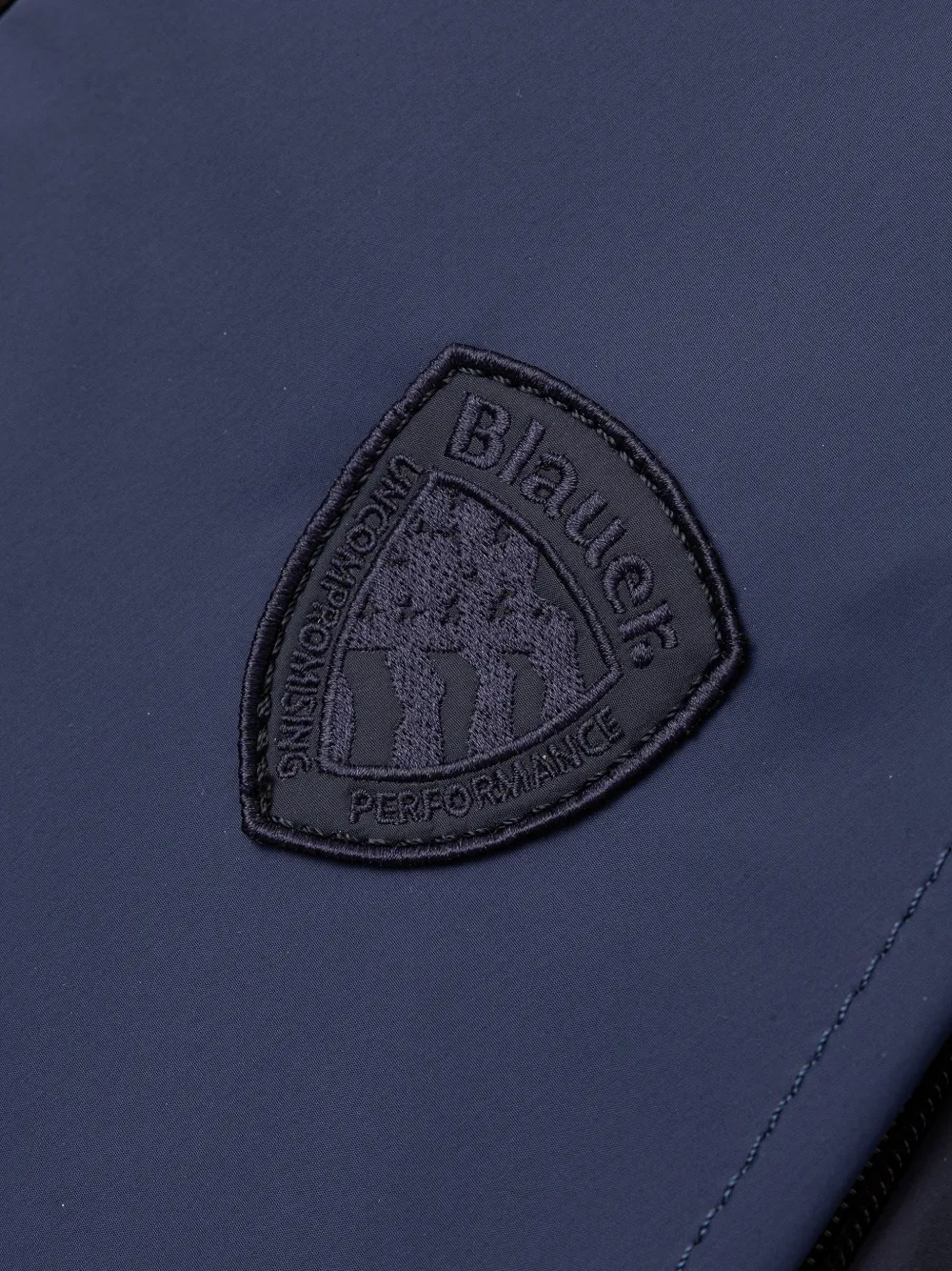 Blauer Heuptas met logopatch Blauw