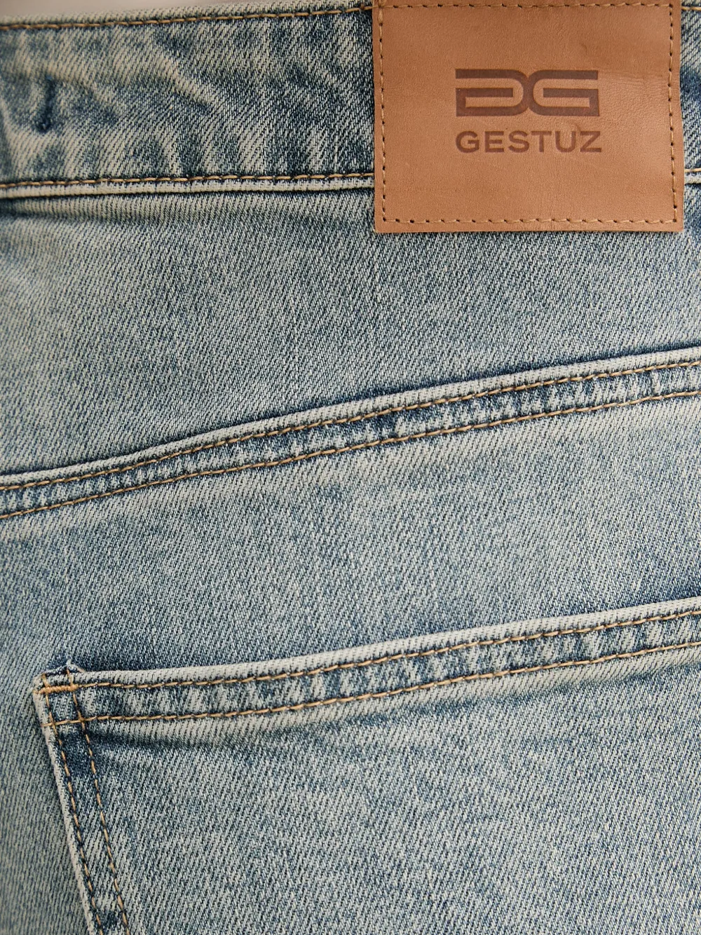 Gestuz GZnoma gerafelde denim shorts Blauw