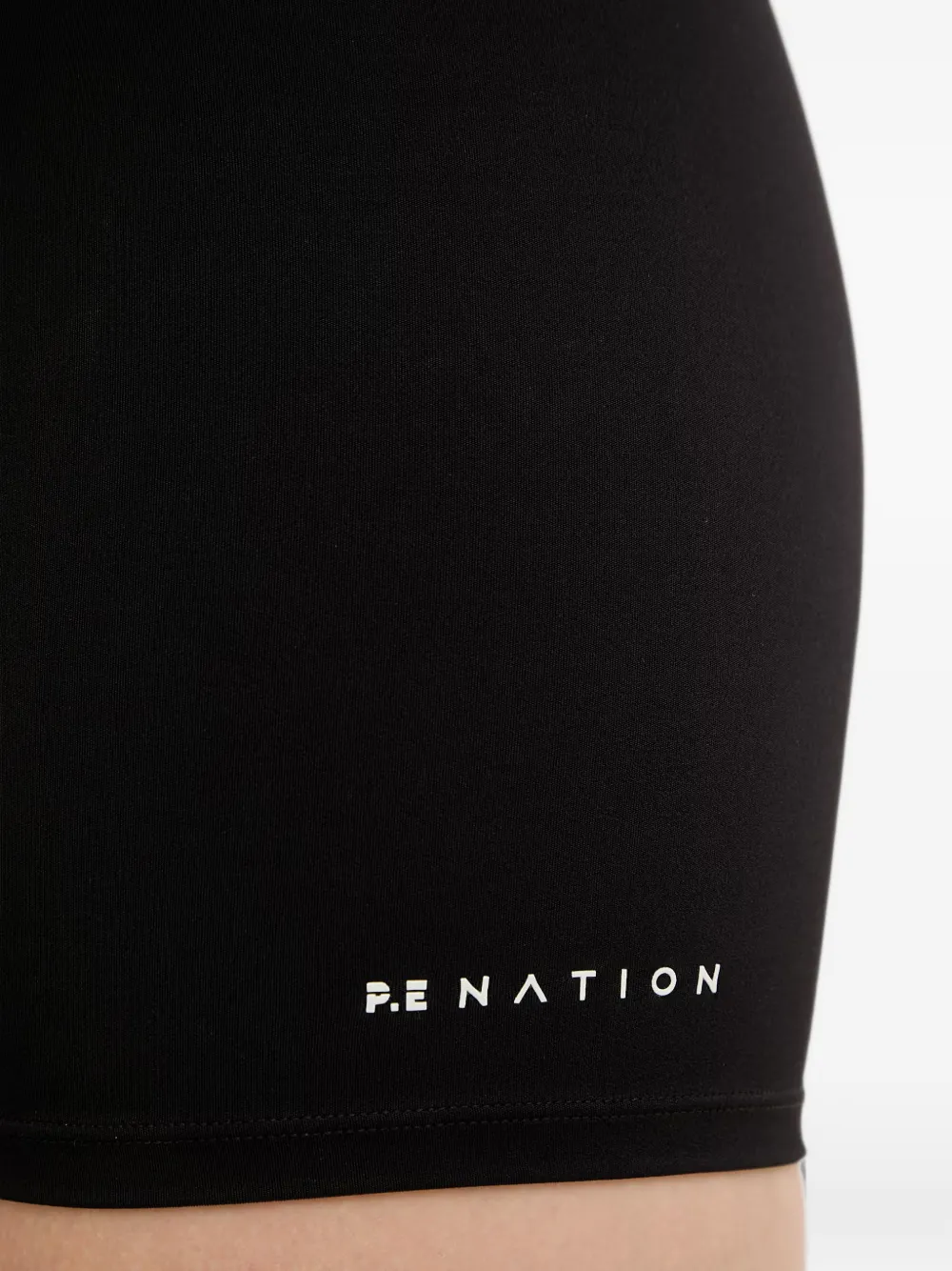 P.E Nation Status 5 Inch fietsshorts Zwart