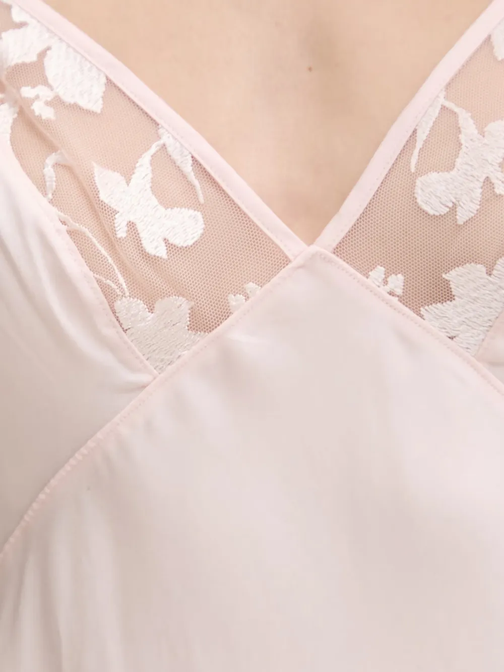 Chantelle Idyll embroidered lace-trim nightdress Roze