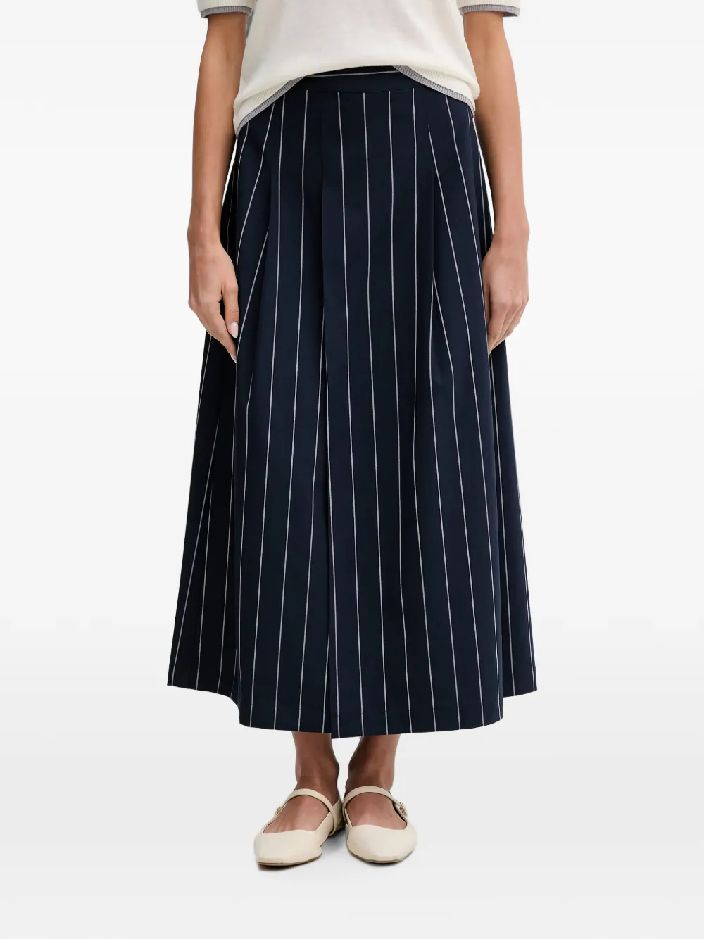 Benetton pinstriped pleated skirt