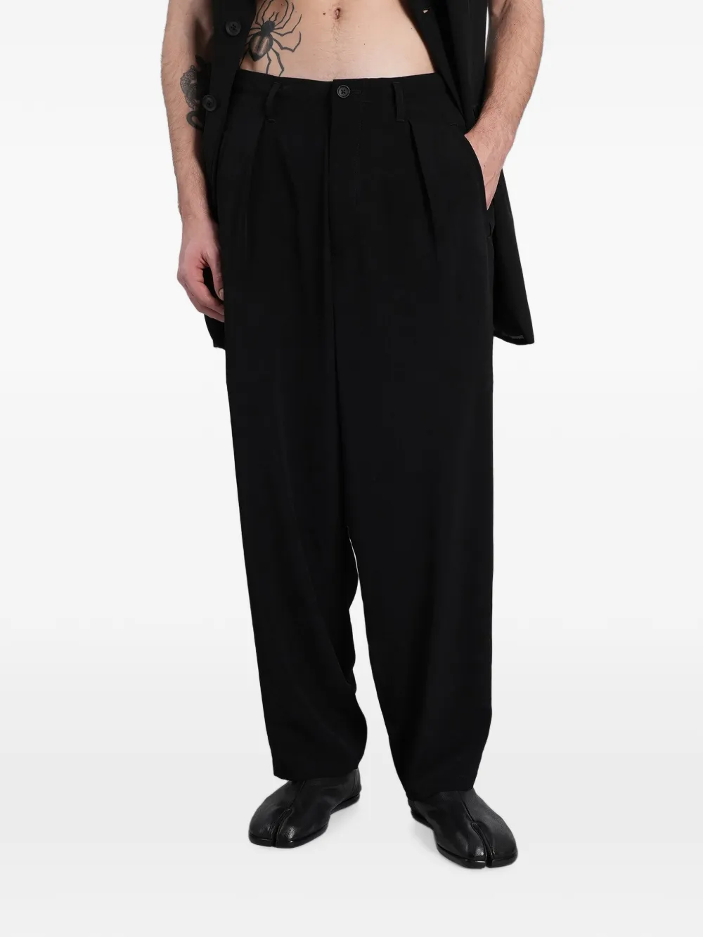 Yohji Yamamoto pleated straight-leg trousers - Black