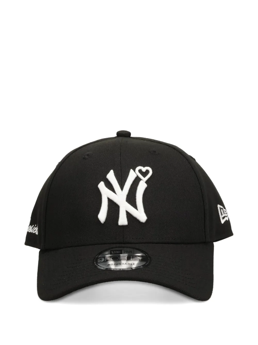 BASICKS x New Era Yankees logo-embroidered cap - Schwarz