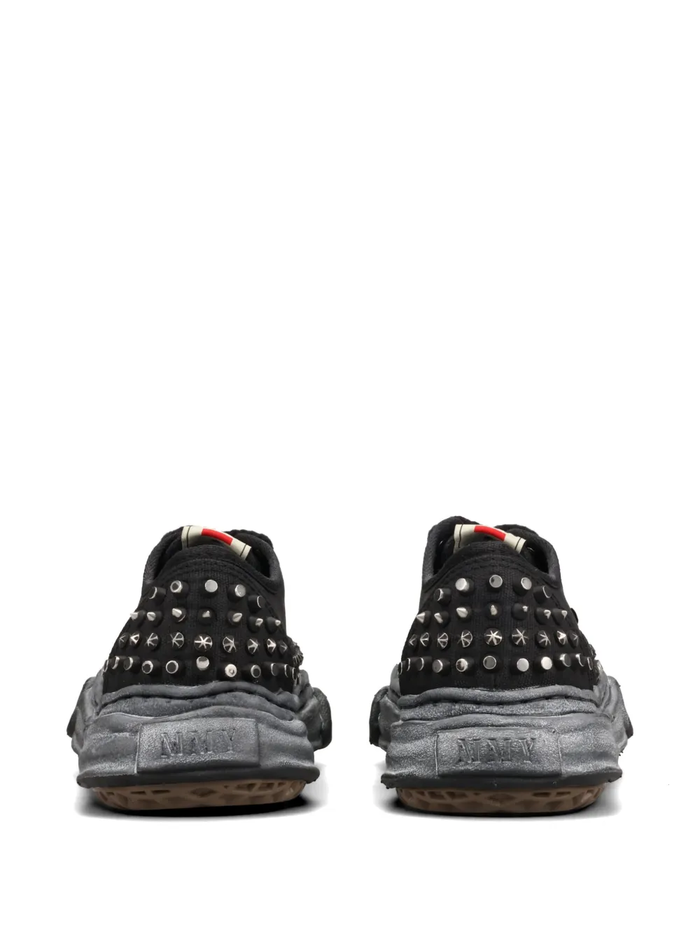 Maison MIHARA YASUHIRO Baker sneakers met studs Zwart
