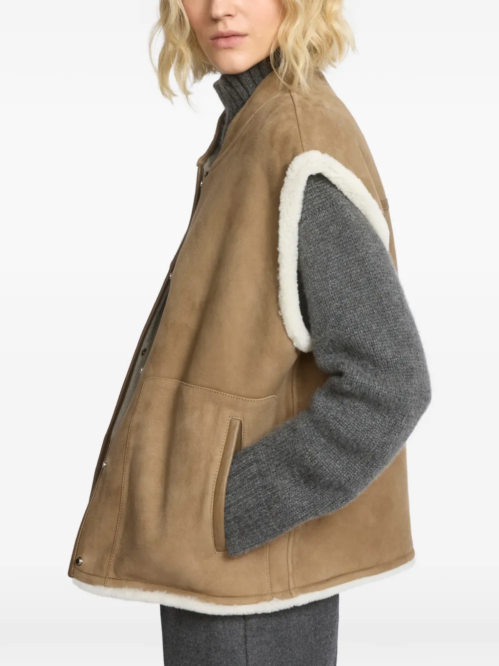 Yves Salomon Mouwloze bodywarmer met lammy voering Bruin