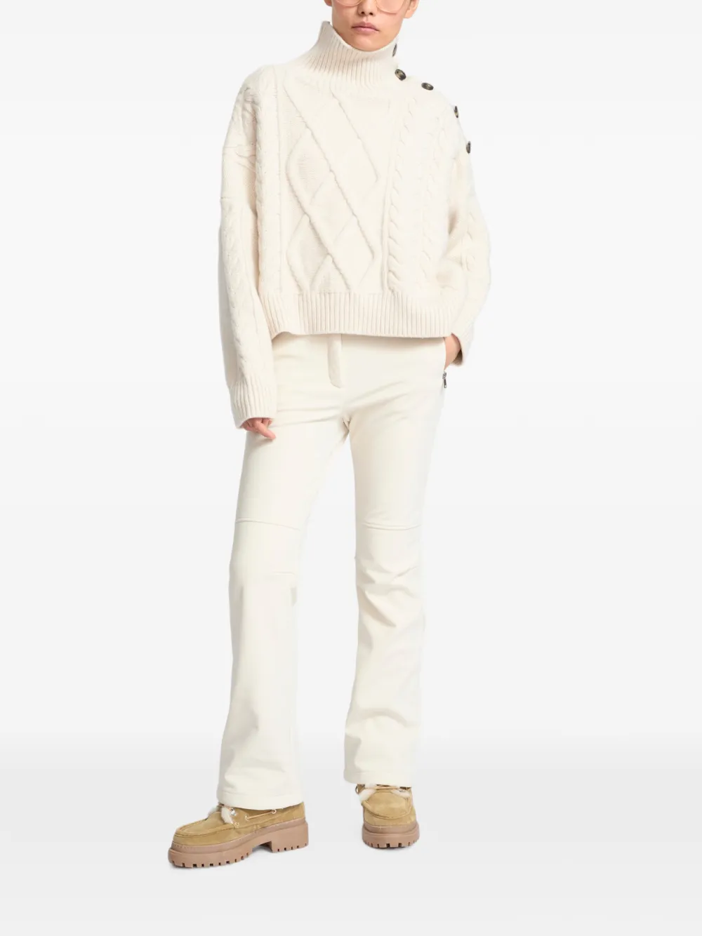 Yves Salomon Kabelgebreide trui met knoopdetail Beige
