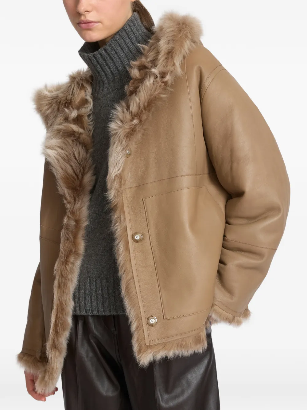 Yves Salomon Omkeerbaar lammy jack met capuchon Beige