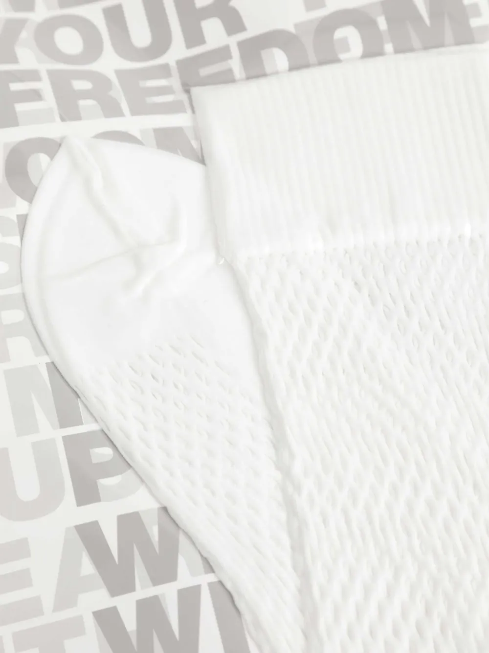 Comme des Garçons Homme Plus Mesh gebreide sokken Wit
