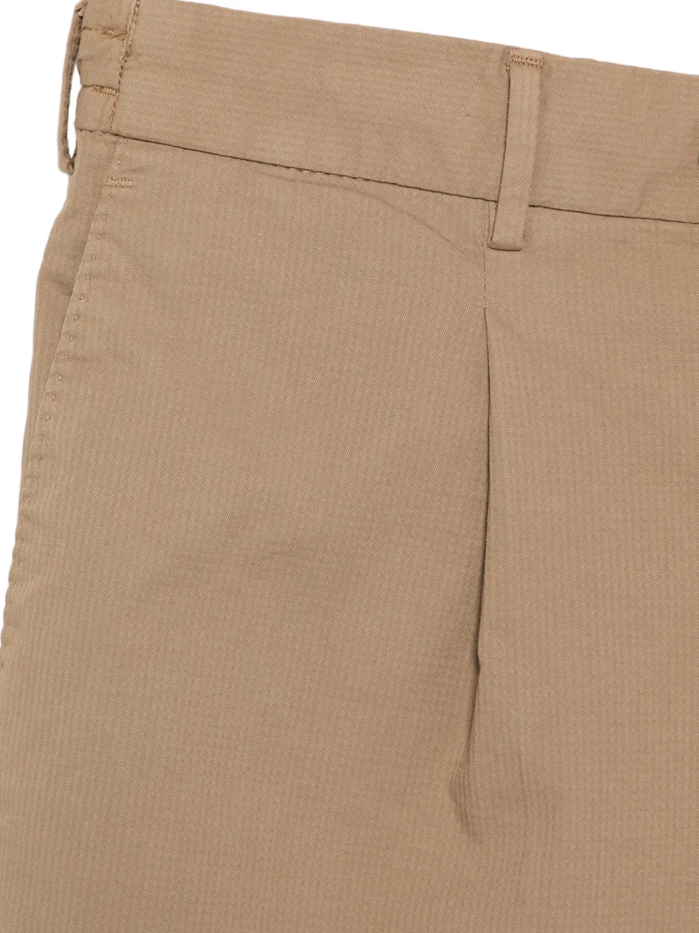 PT Torino Geplooide shorts met elastische taille Bruin