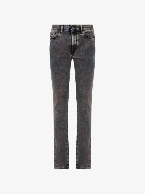 Diesel jeans slim con efecto lavado en ácidos