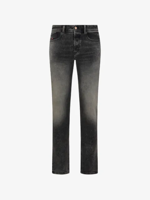 Diesel フェイデッド スリムジーンズ