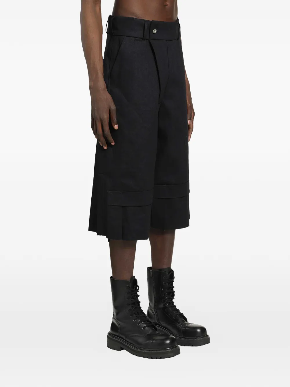 BRYAN JIMENÈZ Bunker shorts met geplooid detail Zwart