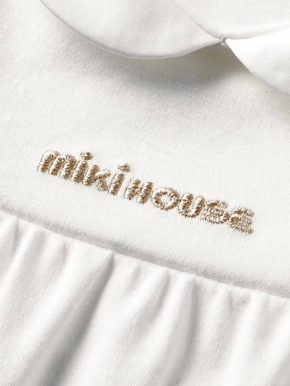 Miki House Pyjama met Peter Pan kraag en geborduurd logo Wit
