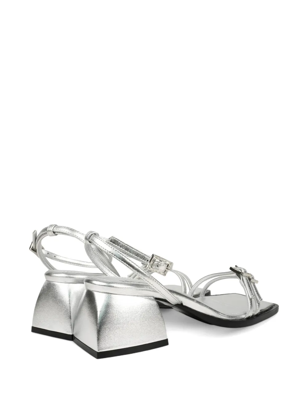 Nodaleto buckle-detail square-toe sandals Zilver