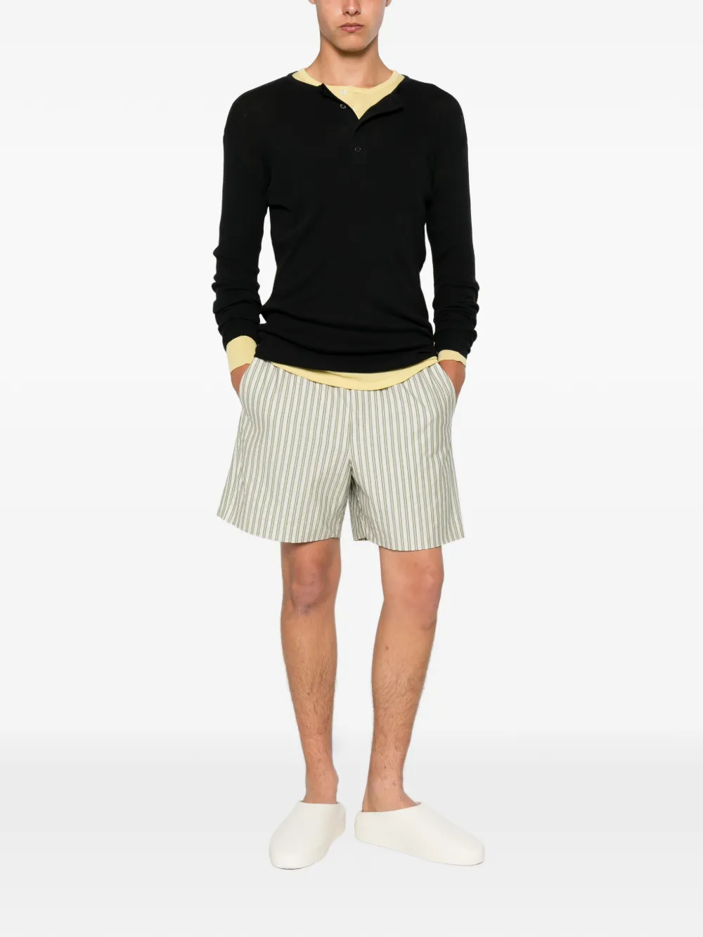 Issey Miyake Gestreepte shorts Groen