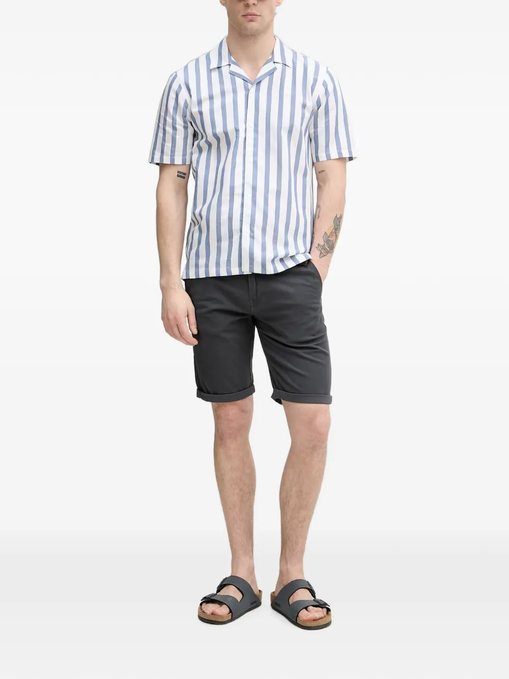 Lindbergh Shorts met opgerolde manchetten en ceintuur Grijs