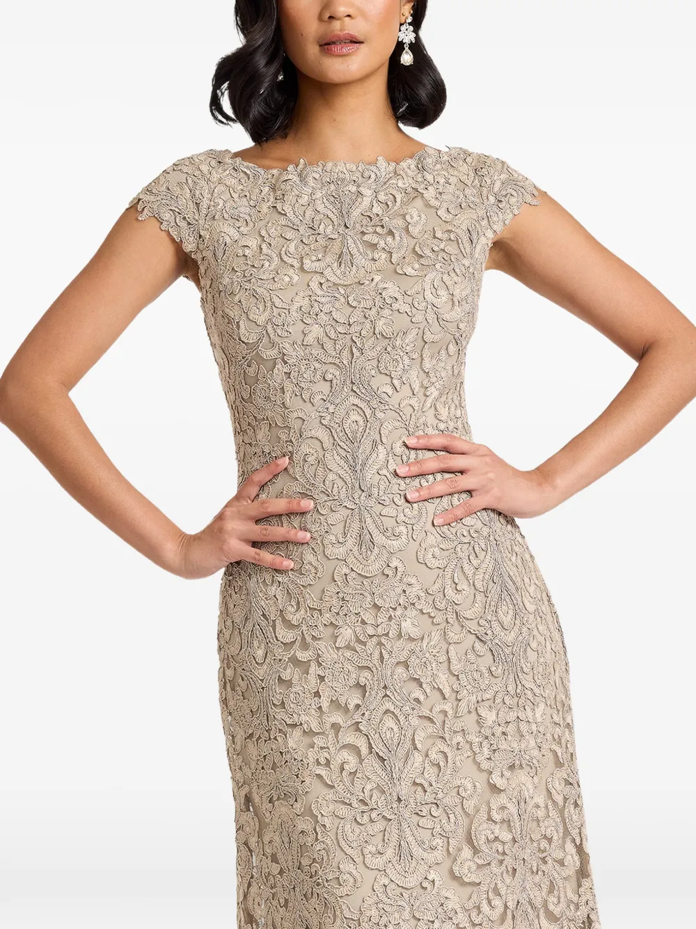 Tadashi Shoji Hoyt Lotus avondjurk met kant Beige