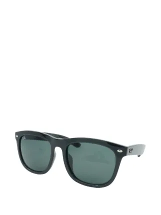 Ray-Ban