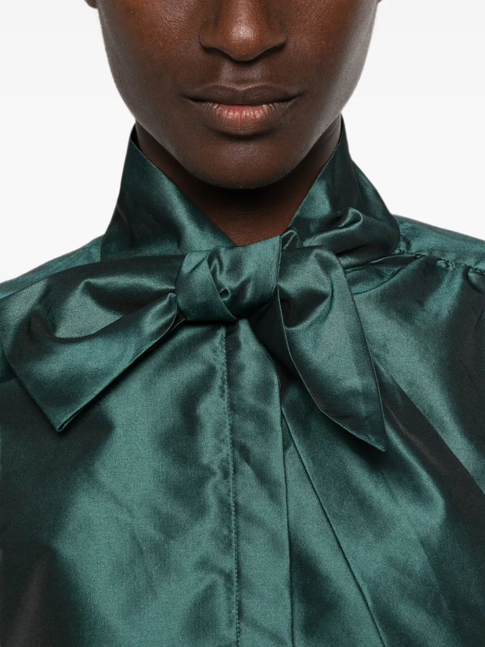 Maje Blouse met elastische zoom en strikdetail Groen