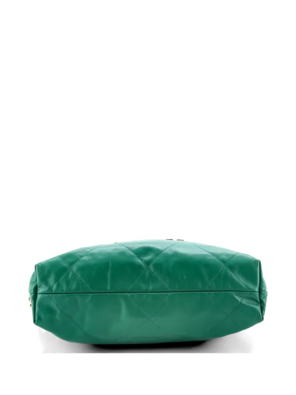 CHANEL Pre-Owned 22 Chain Quilted Calfskin Small Hobo Bag | Green