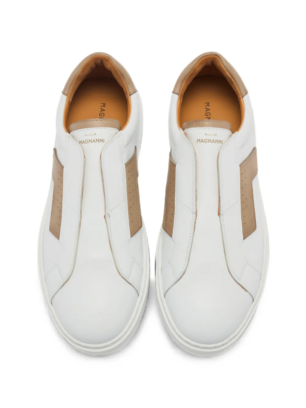 Magnanni perforated panelled sneakers Wit