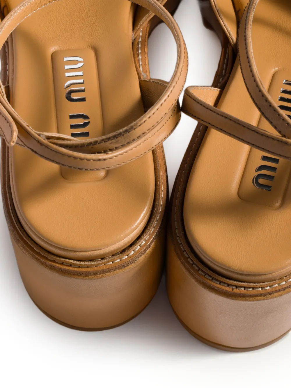 Miu Leren sandalen met plateauzool Bruin